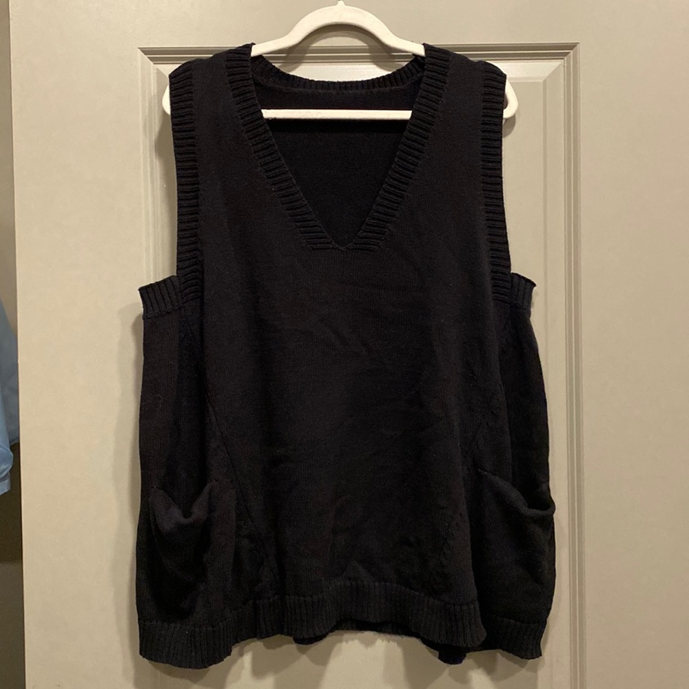 Oversized Black Sweater Vest with Pockets